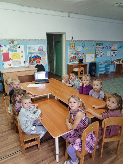 "Что такое дружба и кого можно назвать другом?".